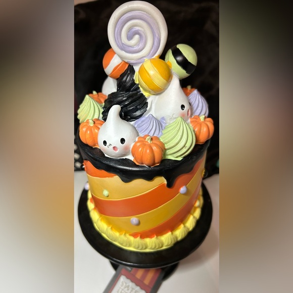 Sweet Treats Halloween Cake Ghost Pumpkins Candy Icing Decoration - Picture 7 of 11